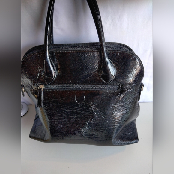 Elegant Black Floral Handbag - Picture 5 of 6